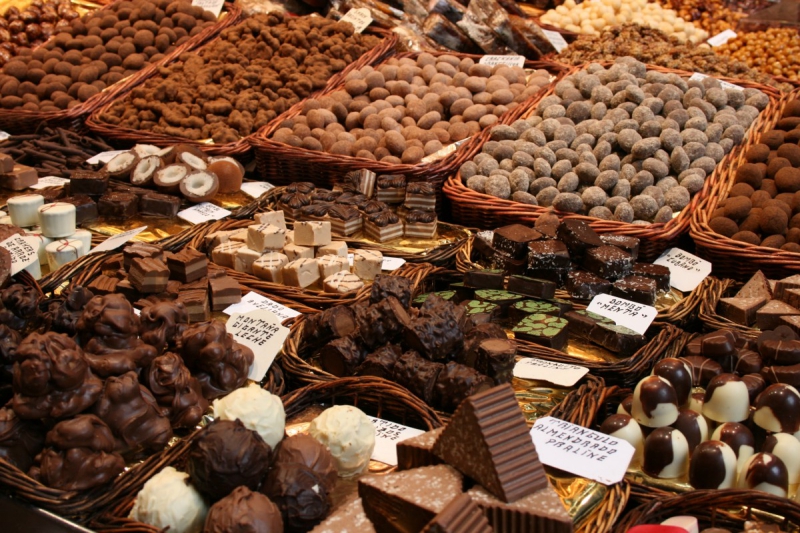 vitrine-GASSIN-min_chocolates_chocolate_nibble_sweetness_fine_chocolates_gourmet_candy_brand-752083